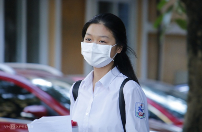 "Chấm dứt việc dùng ngữ liệu trong sách giáo khoa ra đề thi Ngữ văn", là yêu cầu của Bộ GD&ĐT áp dụng từ năm học 2022-2023.