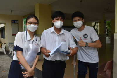 Thí sinh dự thi tốt nghiệp THPT tại điểm trường THPT Trưng Vương (quận 1)
