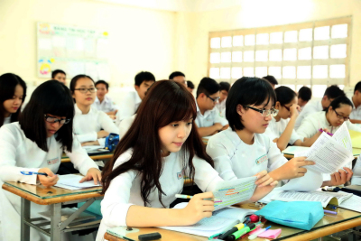 Triển khai Chương trình giáo dục phổ thông 2018 năm học 2023-2024 đối với lớp 4, lớp 8 và lớp 11