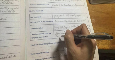 Sổ điểm, học bạ điện tử: Tránh tình trạng 'làm đẹp' học bạ