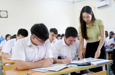 Việc gia tăng chênh lệch trong lựa chọn hai tổ hợp của thí sinh là điều đáng suy ngẫm...