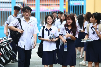 Gợi ý đáp án môn Văn thi tốt nghiệp THPT 2025