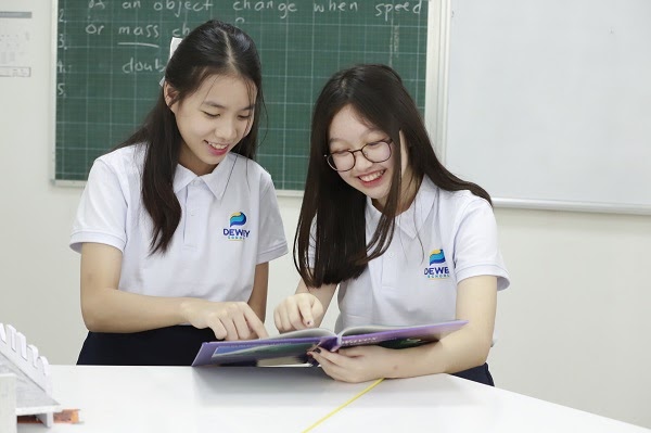 Học sinh sinh năm 2004 nên ôn thi đại học trực tuyến sớm