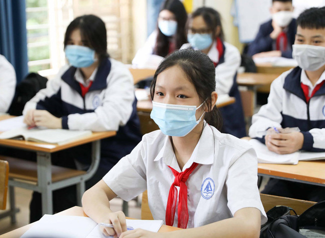 Nhà giáo cả nước hưởng ứng chương trình “Trở lại trường và Hoa sẽ nở”