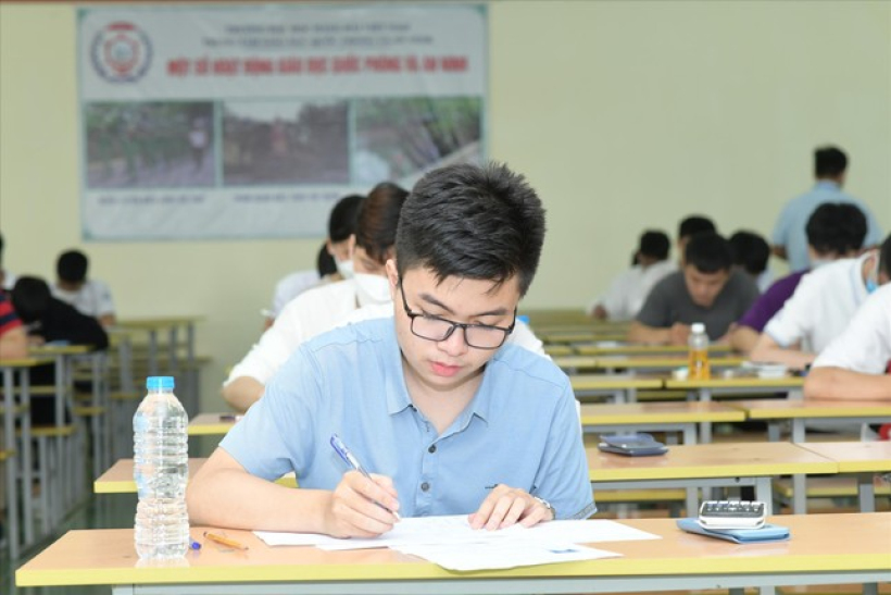 Hướng dẫn chi tiết cách nhập Phiếu đăng ký dự thi tốt nghiệp THPT 2024 trực tuyến