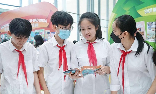 Hoàn thiện nghị quyết về học phí, phương án mua sách giáo khoa cho học sinh mượn