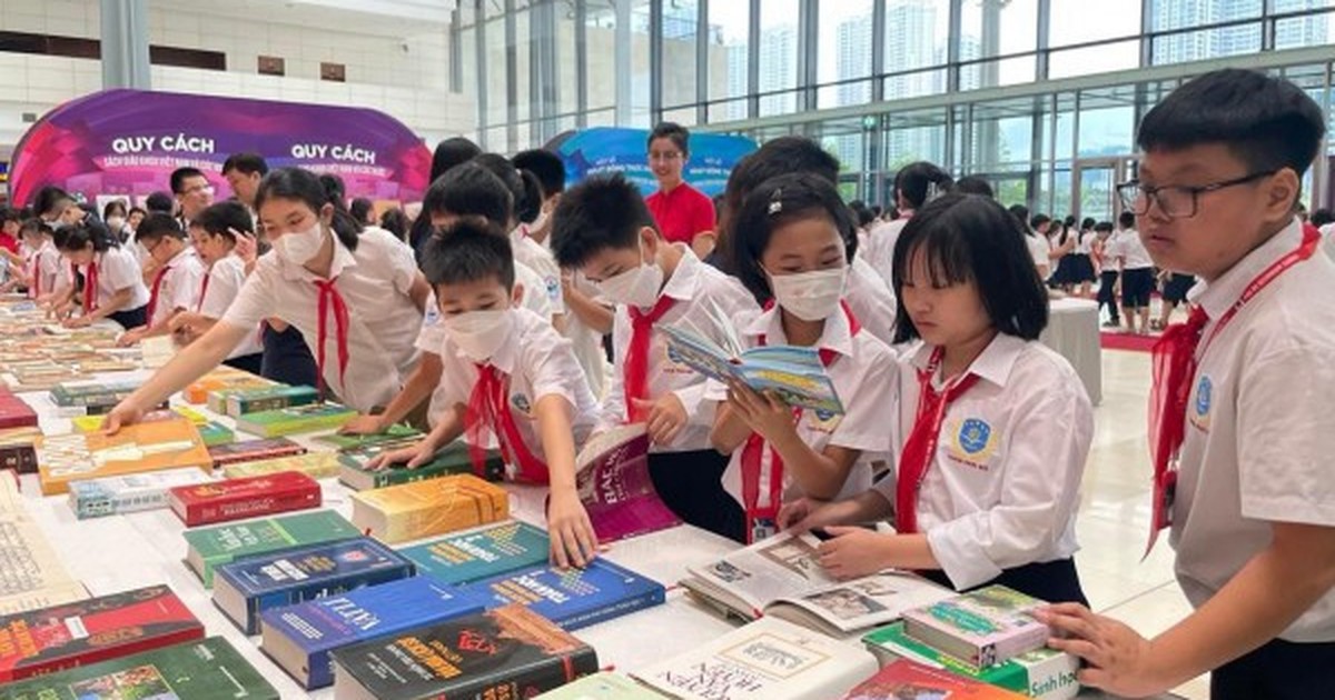 Sách giáo khoa mới với những lựa chọn “rối bời”.
