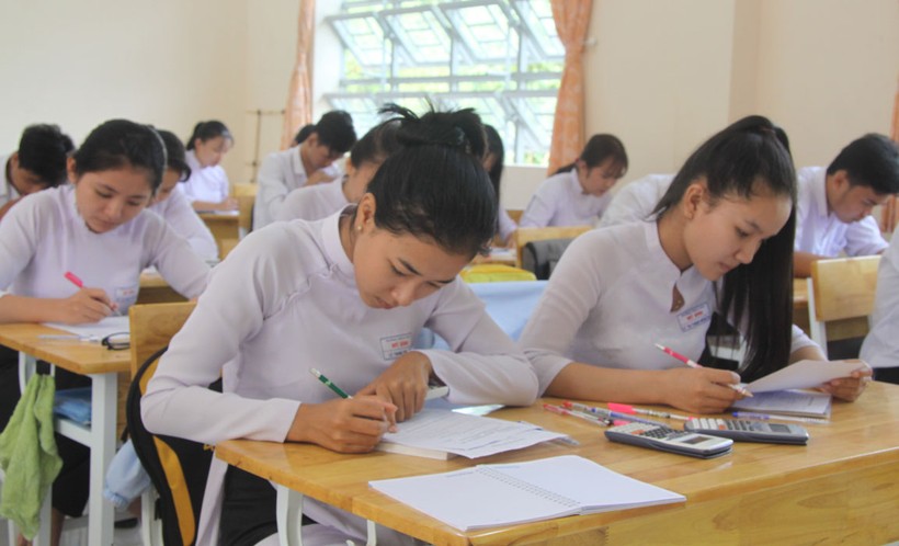 Học sinh tập trung học và ôn tập chuẩn bị cho kỳ thi Tốt nghiệp THPT (nguồn internet)