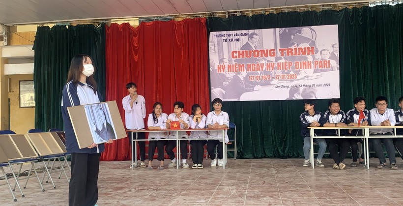 Tiết học Lịch sử, Trường THPT Văn Giang (huyện Văn Giang, tỉnh Hưng Yên). Ảnh NVCC.