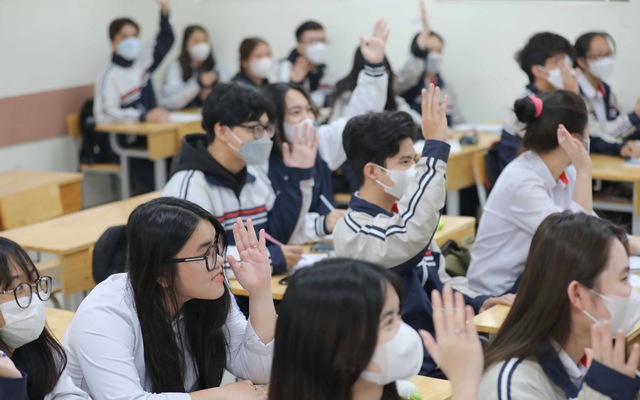 Học sinh lớp 12 chia thời gian ôn thi thế nào?
