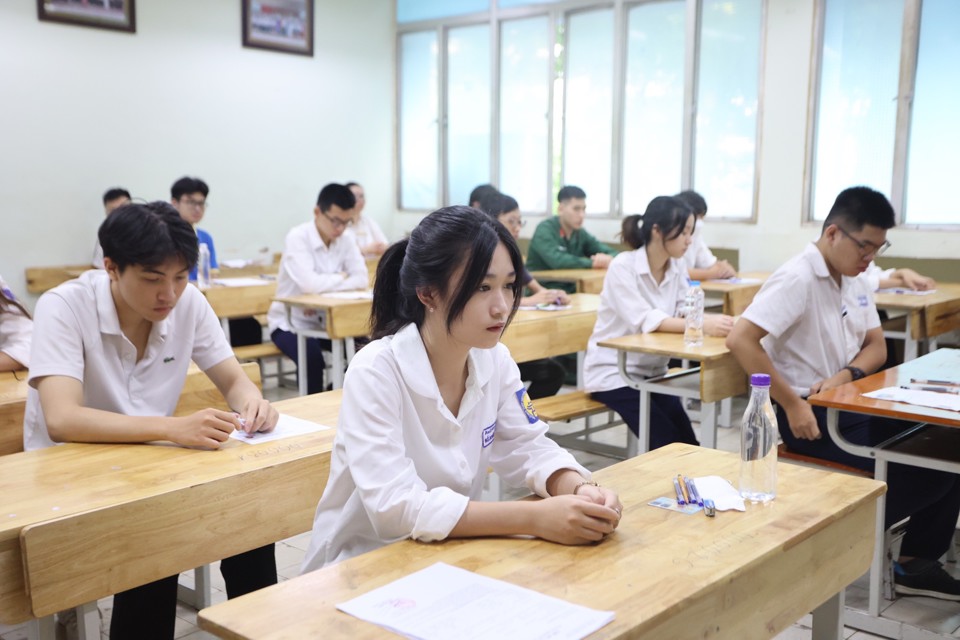 Công bố đáp án, thang điểm bài Ngữ văn thi tốt nghiệp THPT 2023