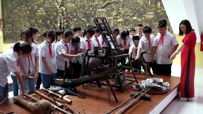 Giáo dục lịch sử địa phương cho học sinh thông qua các hoạt động trải nghiệm. Ảnh: TTV