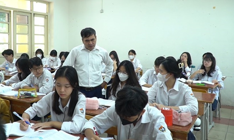 Nhiều giáo viên ủng hộ phương án thi tốt nghiệp THPT 2025 với 5 môn. Ảnh: Trang Hà