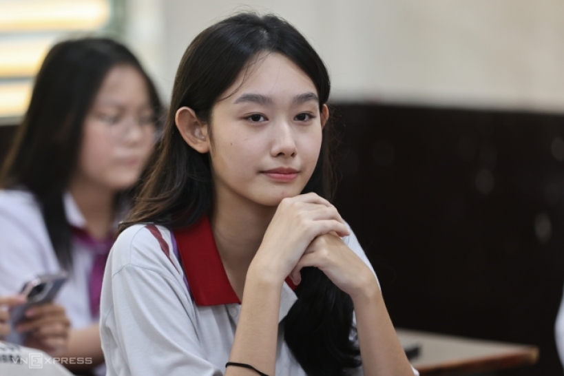 Thí sinh dự thi tốt nghiệp THPT năm 2024 tại quận 1, TP HCM. Ảnh: Quỳnh Trần
