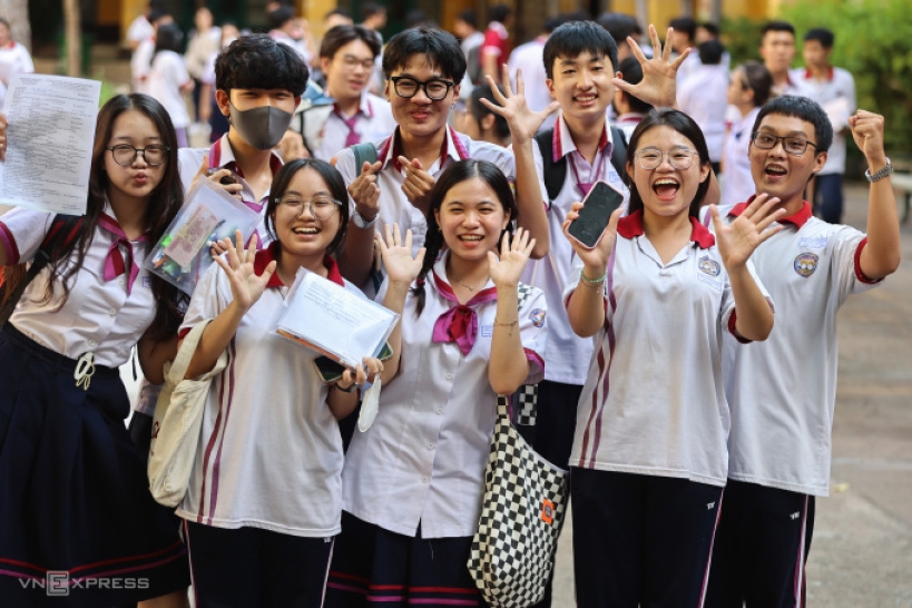 Thí sinh thi tốt nghiệp tại trường THPT Trưng Vương, quận 1, tháng 6/2024. Ảnh: Quỳnh Trần