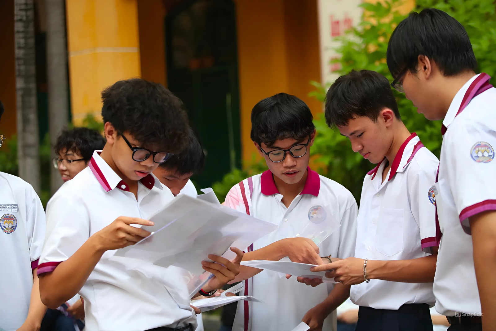 Thí sinh dự thi kỳ thi tốt nghiệp THPT - Ảnh: Dân trí
