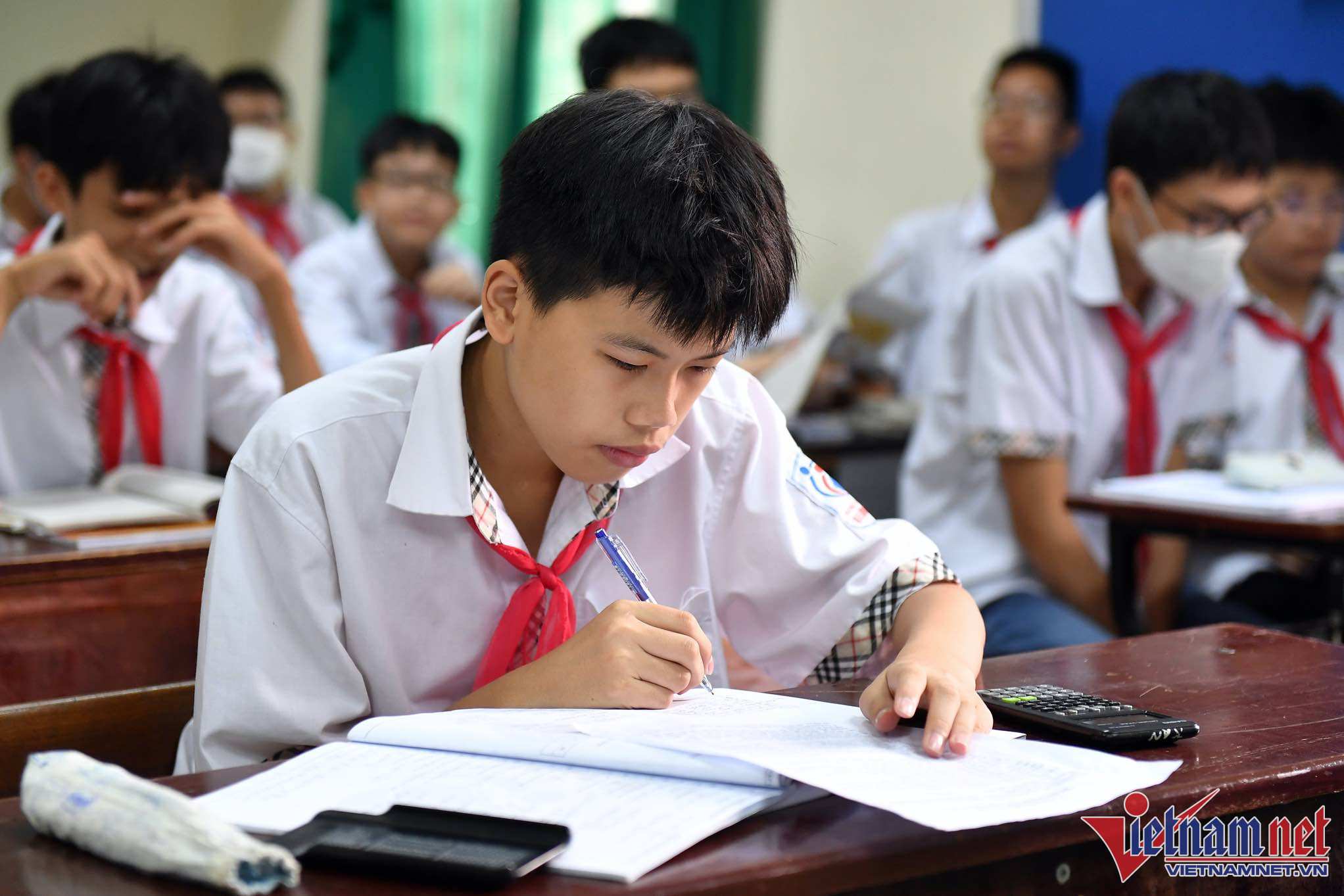 Dù có hướng dẫn nhưng hiện nay học sinh muốn đổi môn tự chọn lớp 10 rất khó khăn. Ảnh: Hoàng Hà.