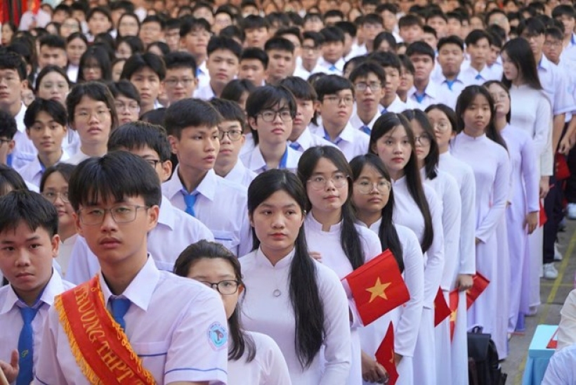 Sở GDĐT TPHCM yêu cầu các trường tạm hoãn các hoạt động giáo dục ngoài giờ chính khóa cho học sinh trước, trong và sau khi bão. Ảnh: Chân Phúc