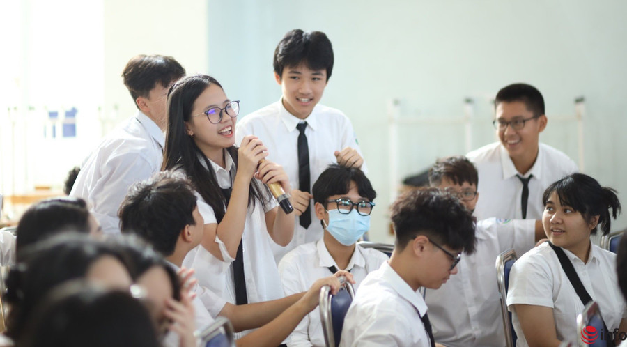 Thế hệ trẻ với tinh thần cầu thị trong học tập. Ảnh minh họa