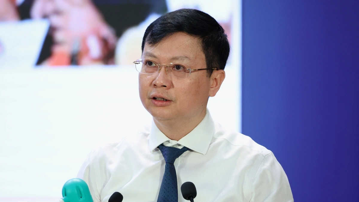 Hà Nội tiến tới xét tuyển lớp 10