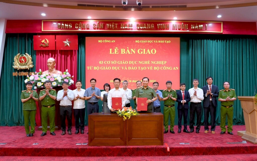 Lễ bàn giao ba trường cao đẳng nghề từ Bộ Giáo dục và Đào tạo về Bộ Công an, sáng 26/8.