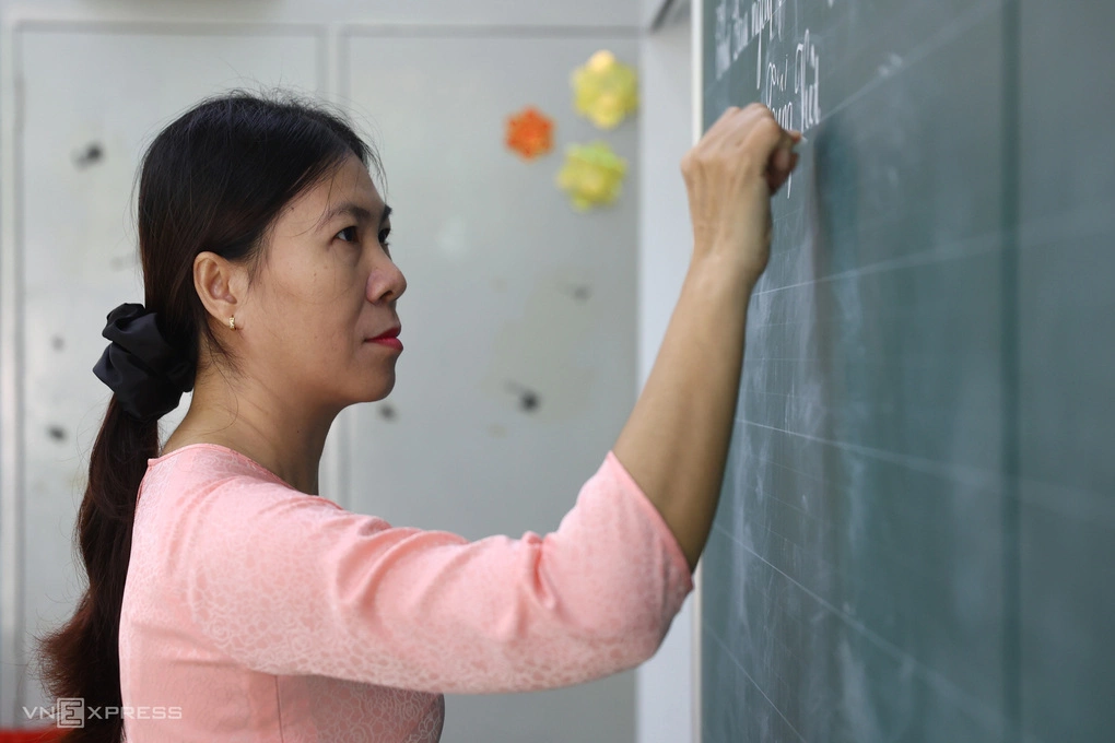 Giáo viên trường Tiểu học Bùi Văn Mới, phường Phước Long, TP HCM, tháng 9/2025.