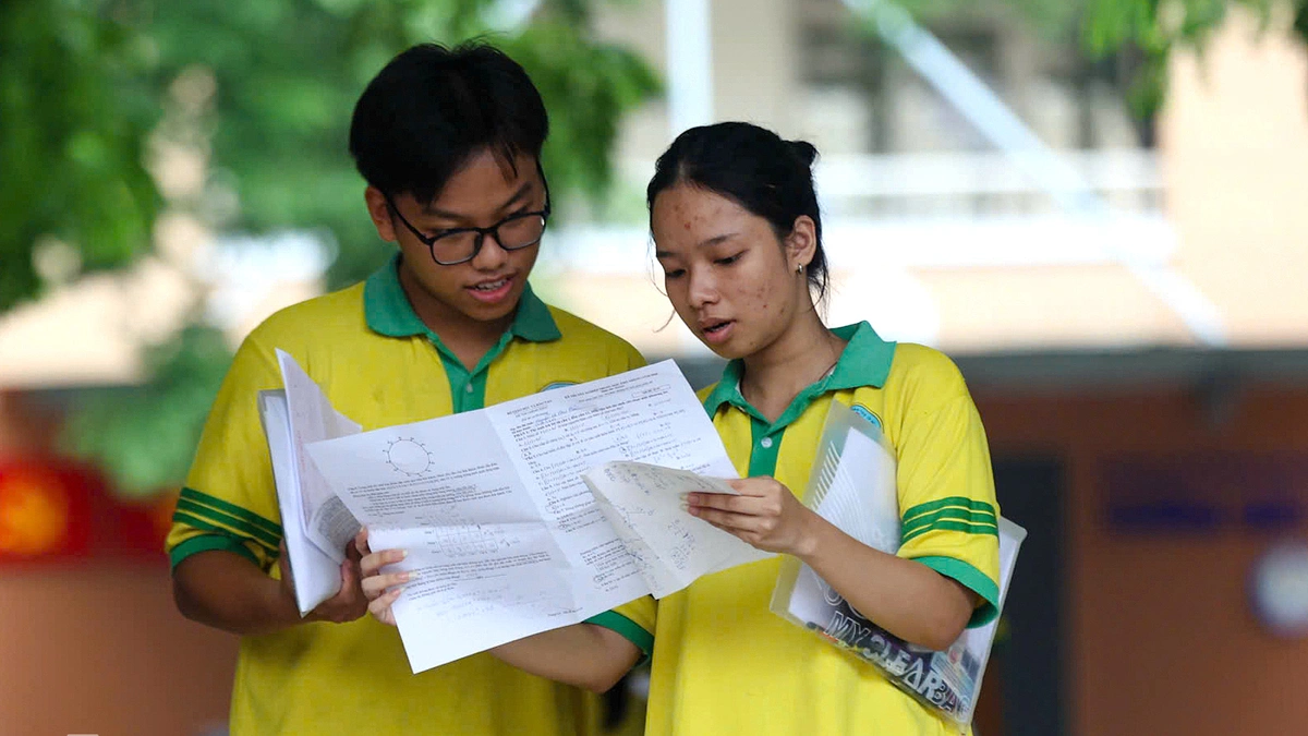 Dự kiến 'nới' trần học phí đại học