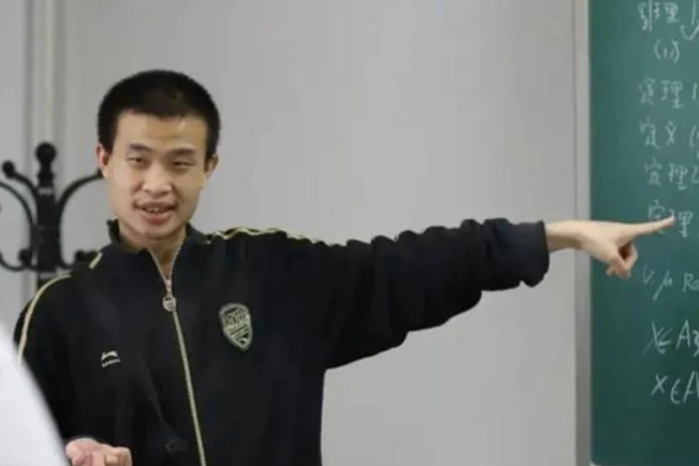 Wei Dongyi.