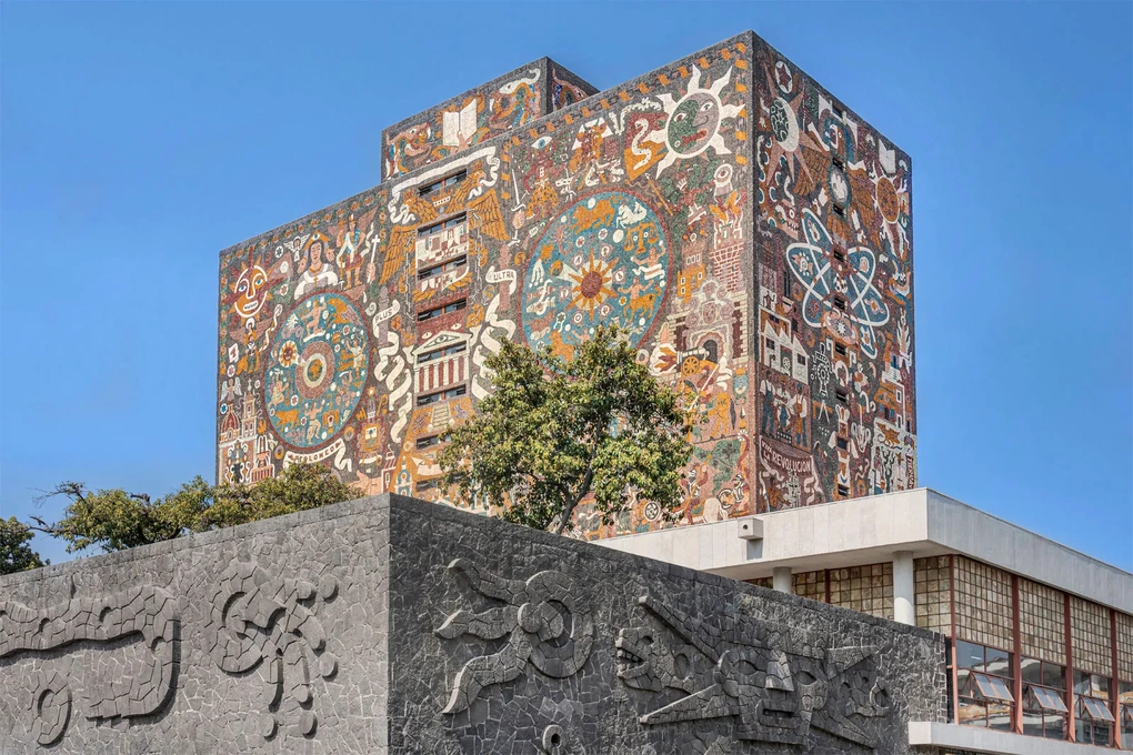 Tòa nhà thư viện của Đại học Tự trị Quốc gia Mexico.