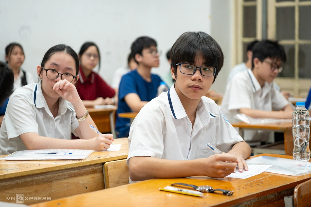 Học sinh Hà Nội thi lớp 10, tháng 5/2026.
