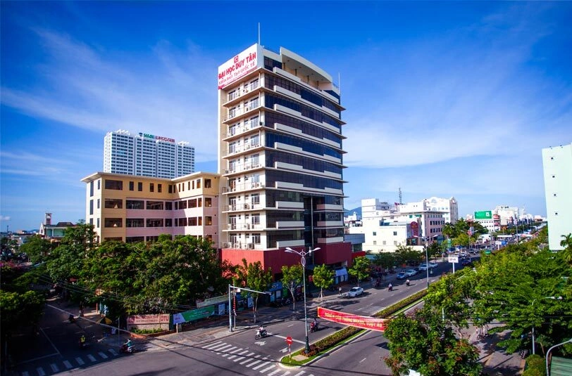Một tòa nhà của Đại học Duy Tân.