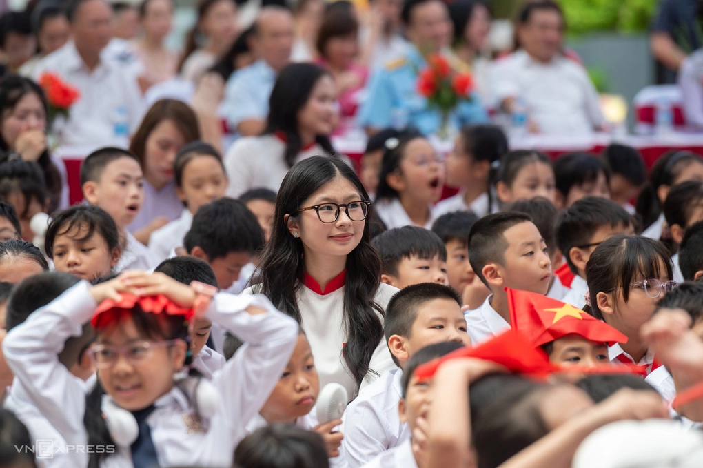 Học sinh, giáo viên Trường Tiểu học Nguyễn Viết Xuân, phường Yên Hòa, Hà Nội, trong ngày khai giảng, tháng 9/2026. Ảnh minh họa: Thế Bằng