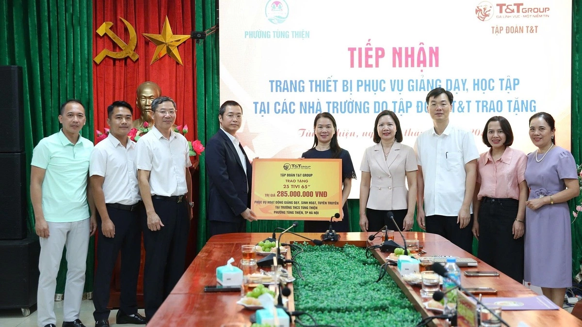 T&T Group tài trợ 600 triệu đồng thiết bị cho trường học Hà Nội