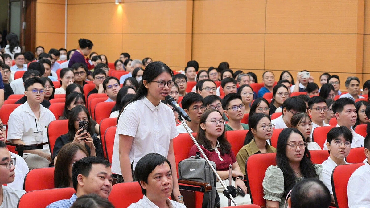 Y Hà Nội kiên định với 'đặc sản' chọn chuyên ngành bác sĩ nội trú