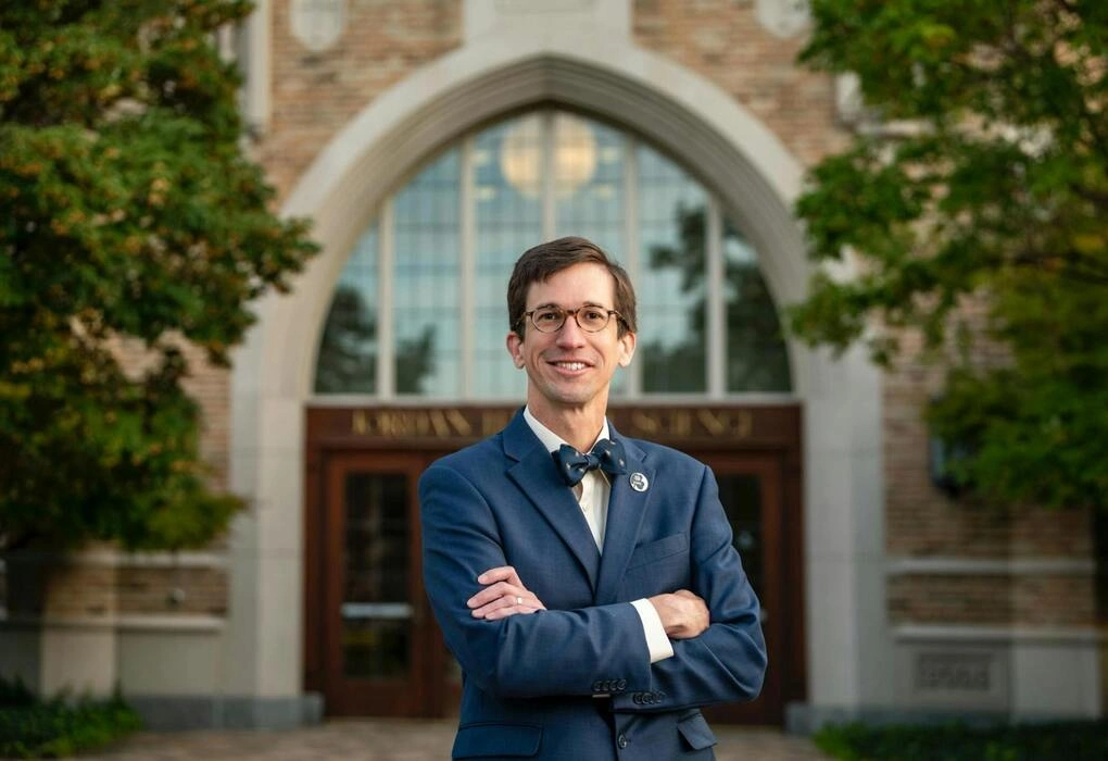 GS Santiago Schnell - Hiệu phó học thuật của Đại học Dartmouth.