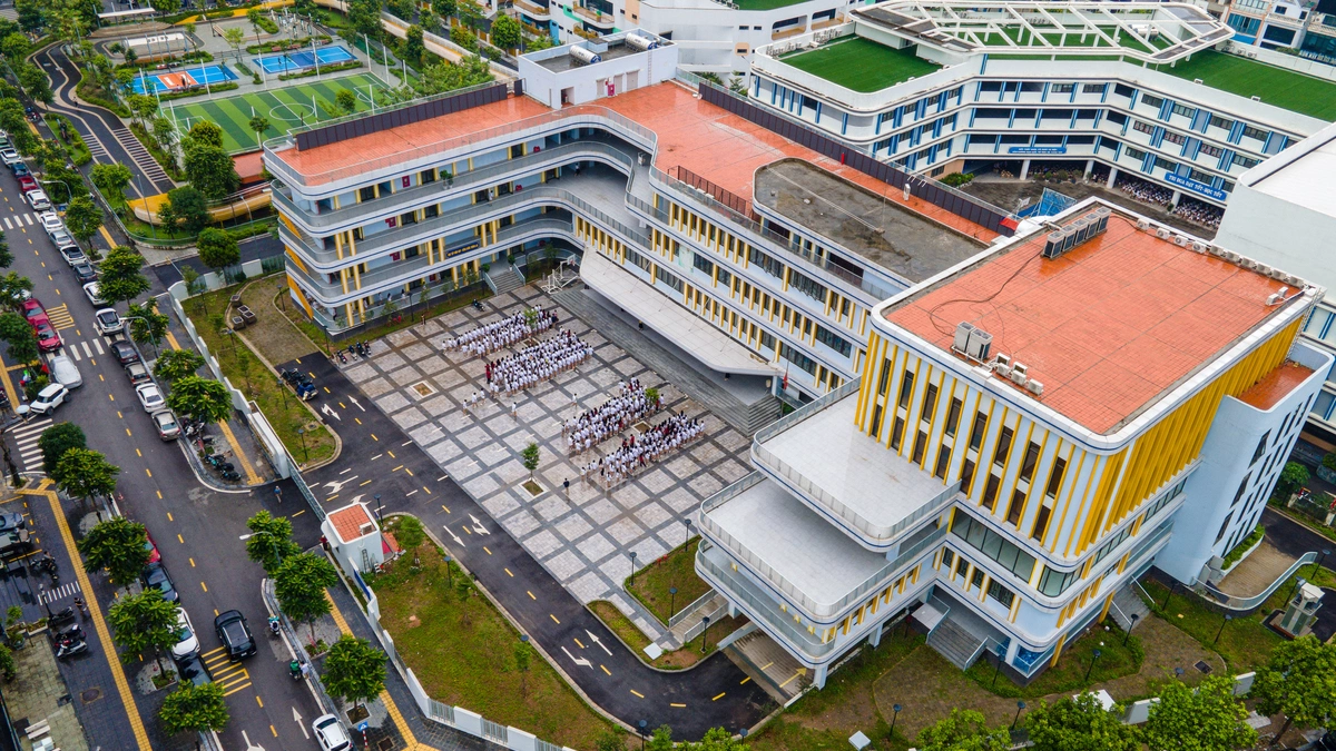 Ngôi trường 183 tỷ đồng 'hạ nhiệt' cuộc đua lớp 10 ở Hà Nội