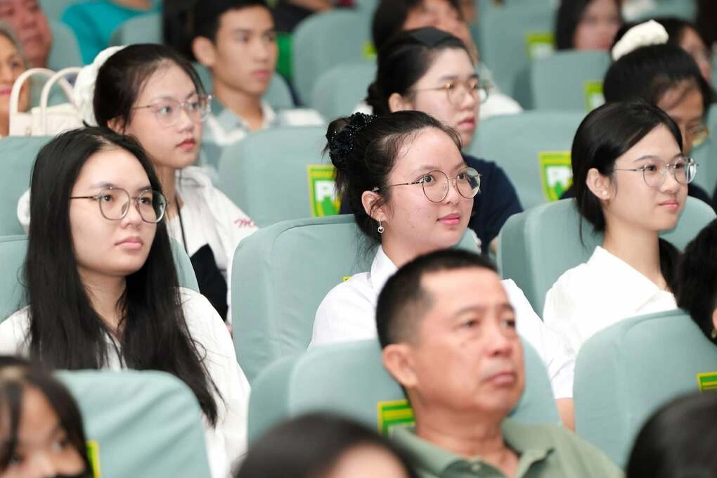 Sinh viên trường Đại học Y khoa Phạm Ngọc Thạch trong lễ khai giảng ngày 5/9.