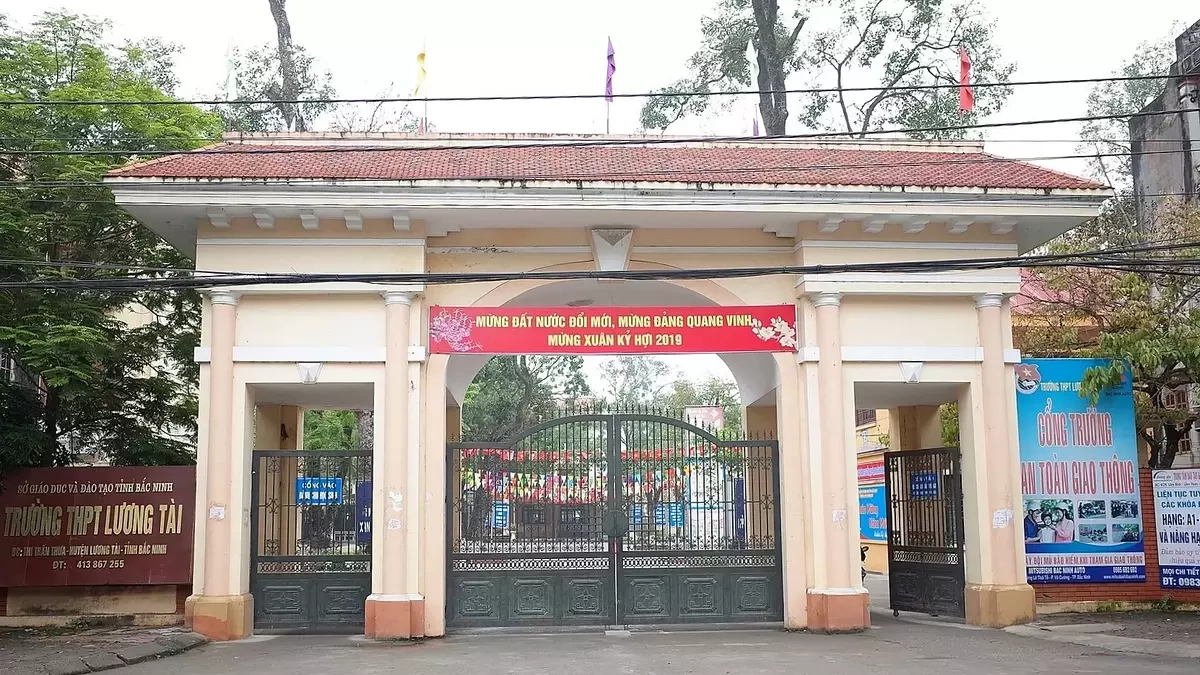 Nữ sinh 9,5 điểm Toán bị trừ 50% vì chép bài 'thủ khoa'