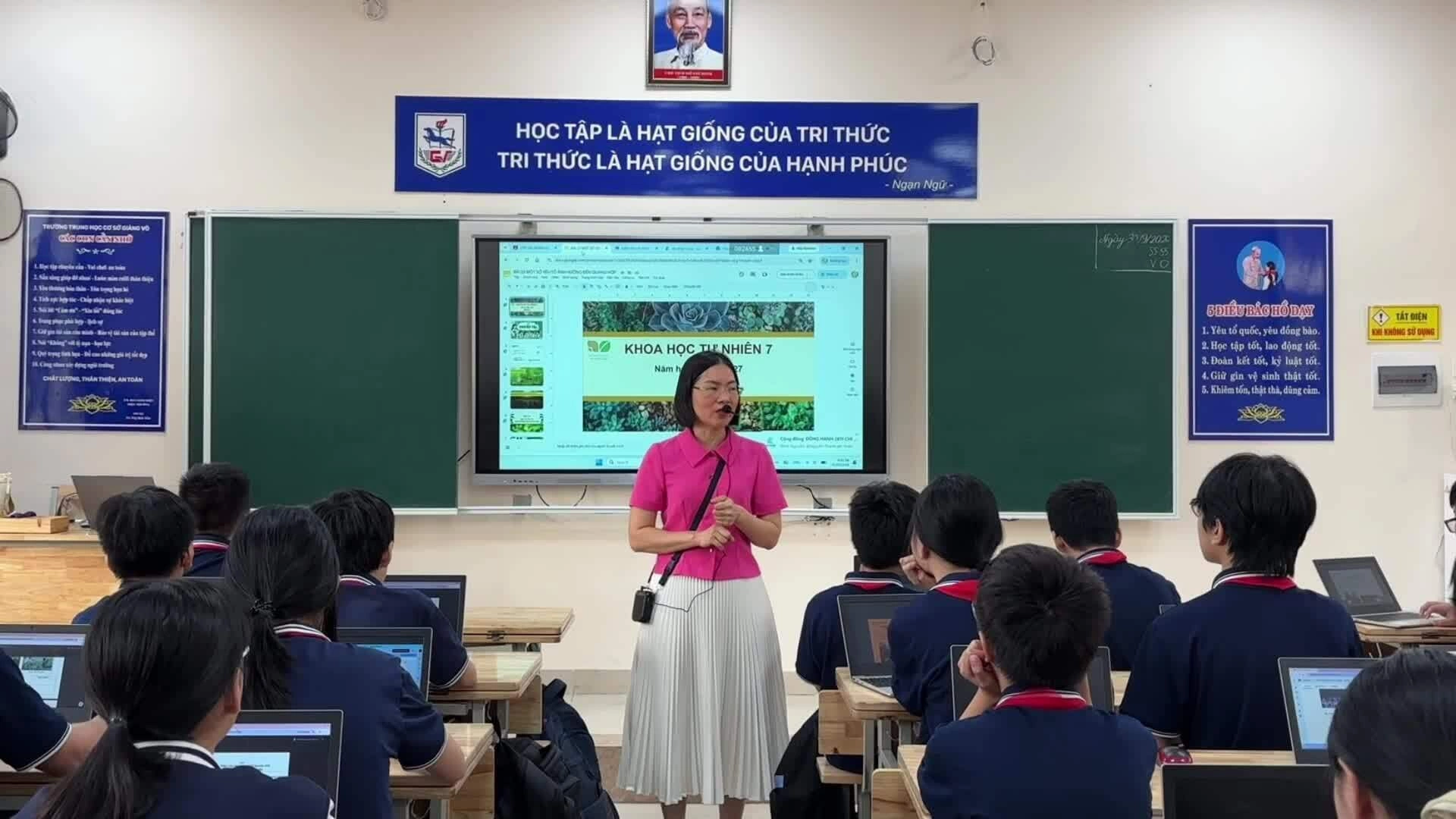 Tiết học số Google tại trường THCS Giảng Võ. Video: Ngọc Ánh