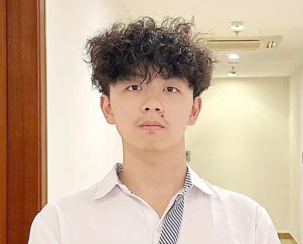 Hoàng Hải Nam.