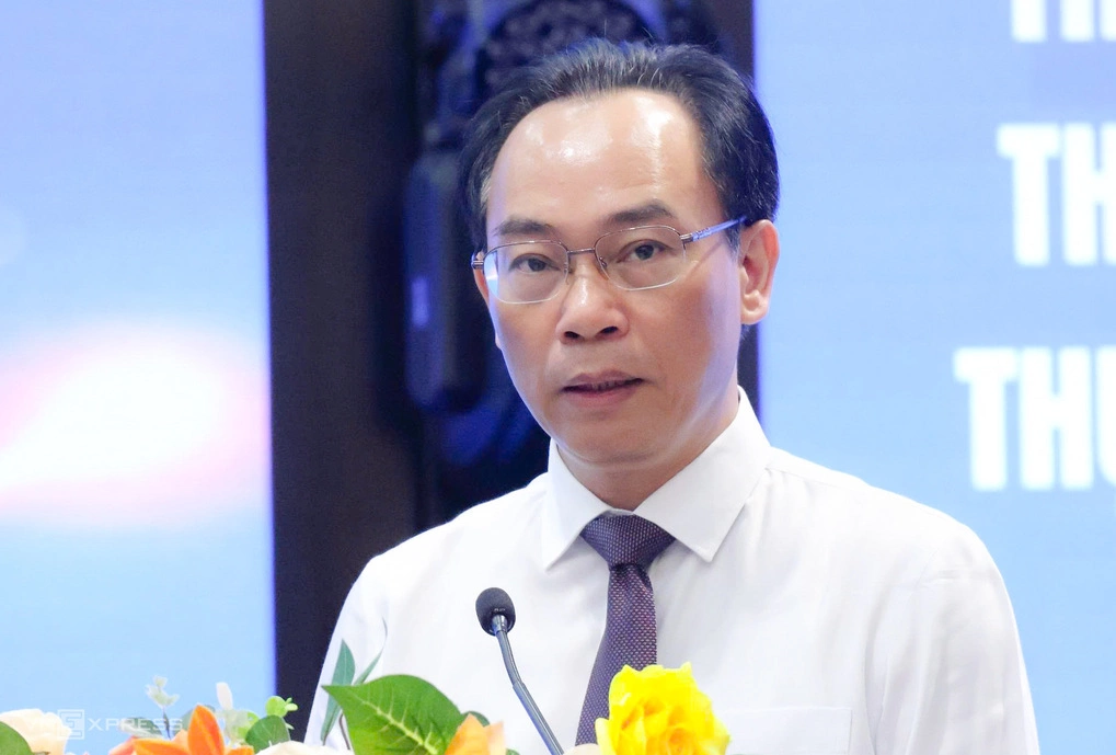 Bộ trưởng Giáo dục và Đào tạo Hoàng Minh Sơn phát biểu tại hội nghị Giáo dục đại học, ngày 1/10.