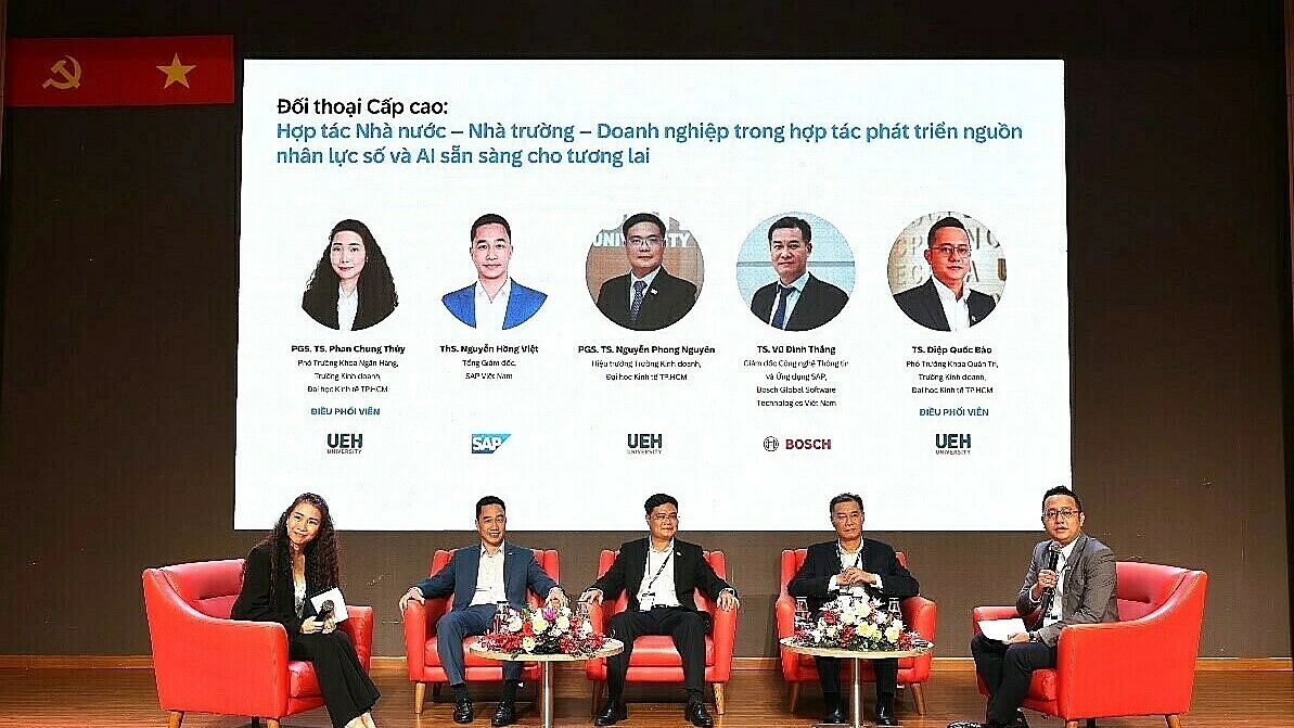 UEH bàn hướng phát triển nhân tài số trong giáo dục đại học