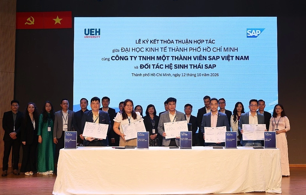 UEH ký kết thỏa thuận hợp tác cùng Công ty TNHH Một thành viên SAP Việt Nam và đối tác hệ sinh thái SAP -