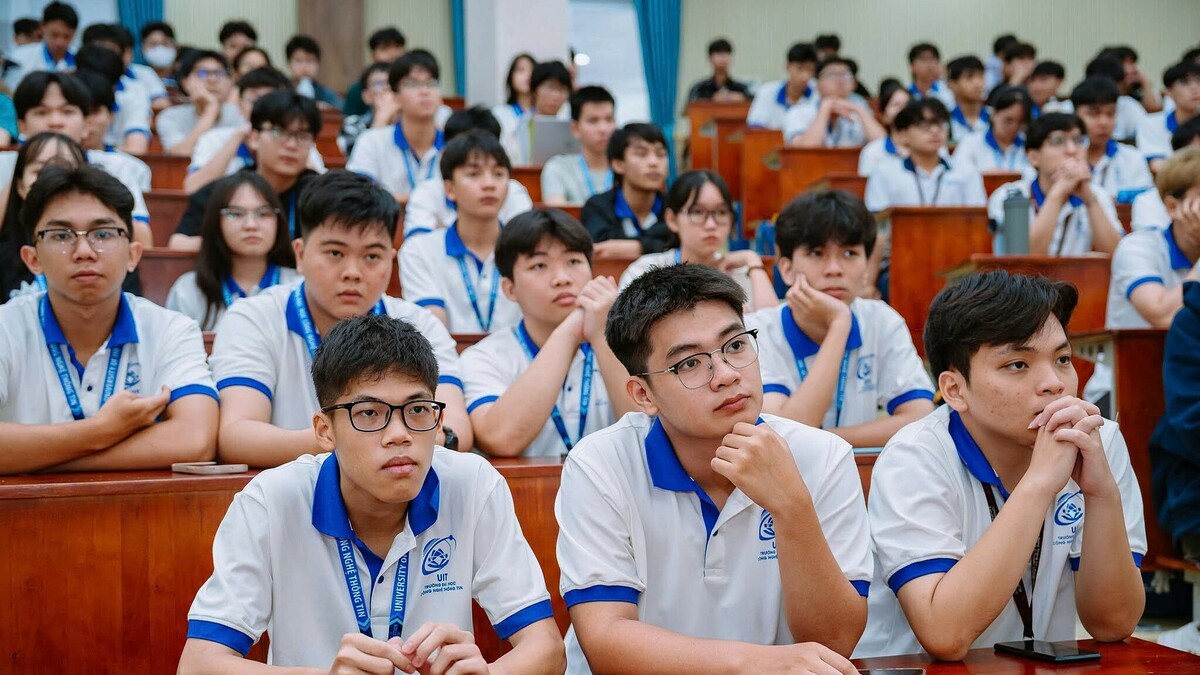 Hơn 44.000 sinh viên nhận học bổng 3,7-5,5 triệu đồng/tháng
