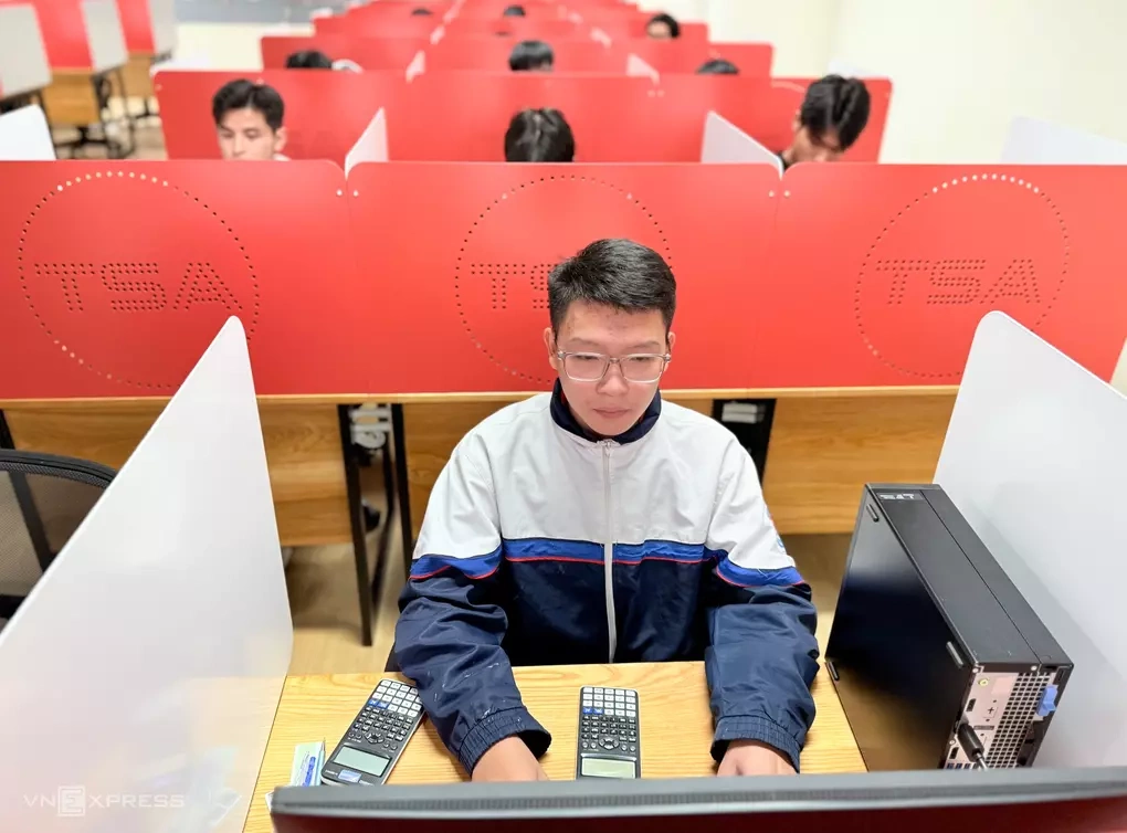 Thí sinh thi đánh giá tư duy TSA tại Đại học Bách khoa Hà Nội năm 2026.